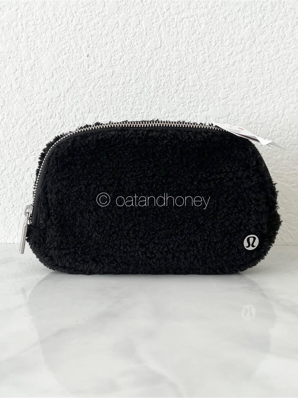 lululemon Everywhere Fleece Belt Bag 1L | silver hardware